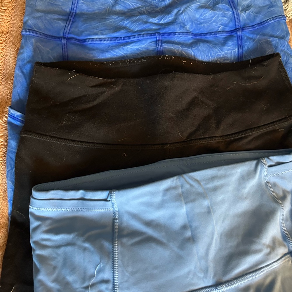 *** 5 Pieces*** Lululemon Blue Leggings and Lulu Tanks Bundle